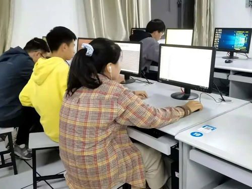 計(jì)算機(jī)基礎(chǔ)能力提升工程專項(xiàng)培訓(xùn)會 夯實(shí)基礎(chǔ)，賦能未來